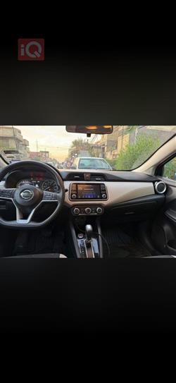 نيسان فيرسا